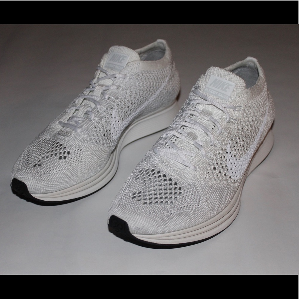 New Nike Flyknit Racer White Women Sneakers Size 6